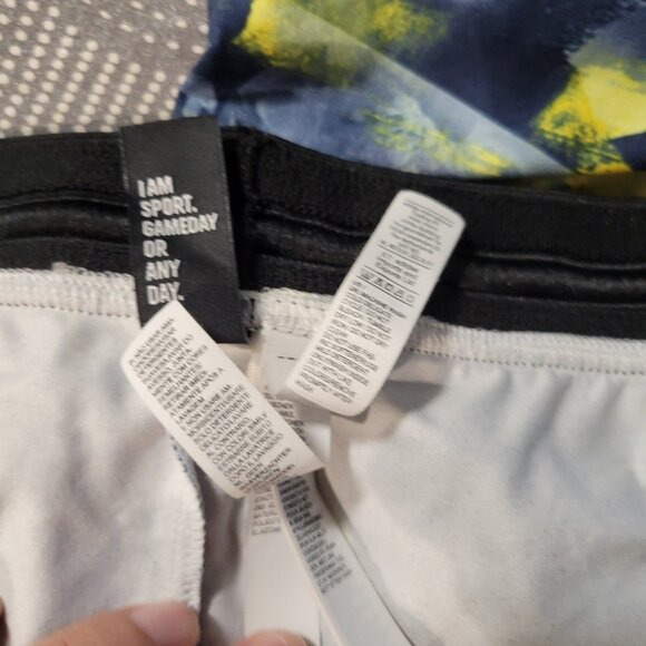 Adidas Slightly-cropped Soft Leggings with Drawstring, in Blue and Yellow floral - Picture 2 of 5